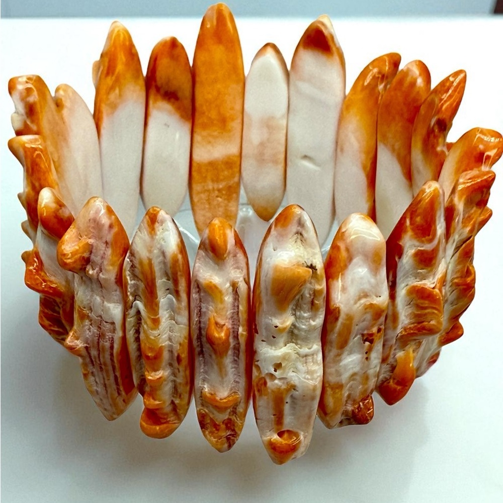 Mexican Spiny Oyster Shell Stretch Bracelet – Sunset Orange, Size 7–7.5”